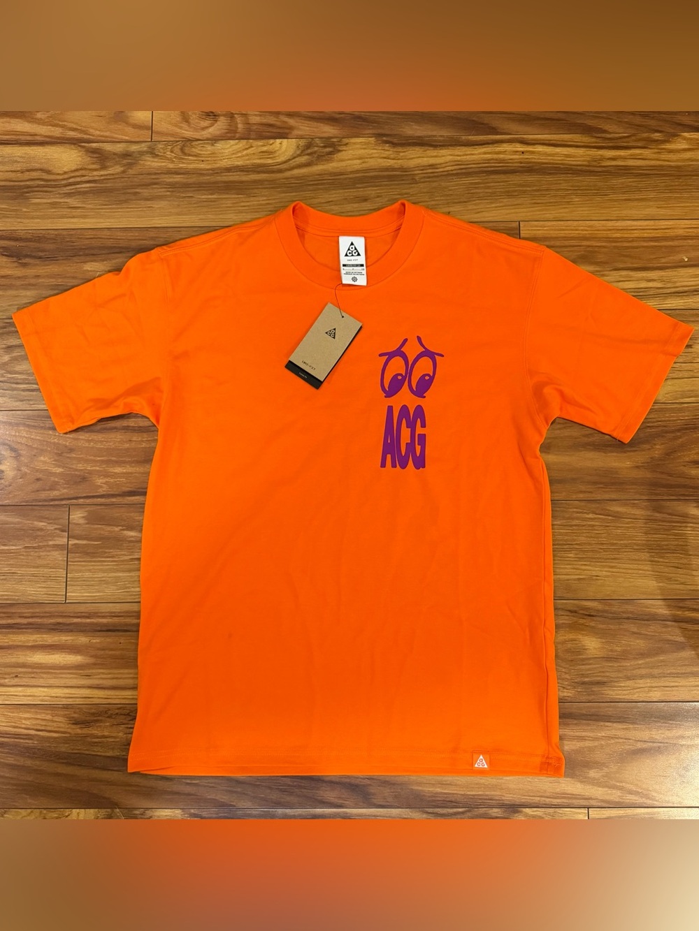 Nike ACG All Conditions Gear Don’t Look Down Graphic T-Shirt Men’s Size Small
